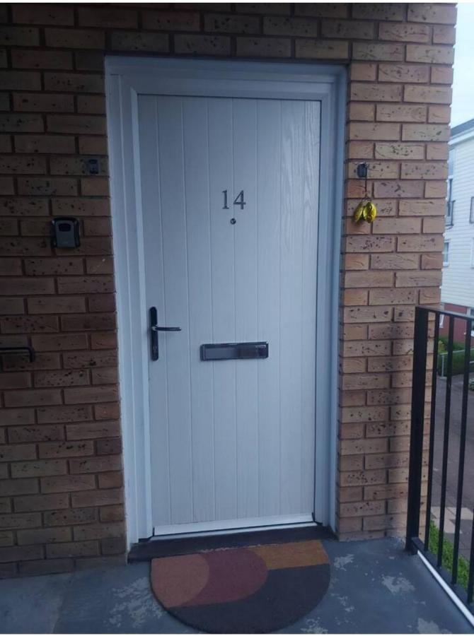 Lovely 1-Bedroom Condo With Parking On Premises Minworth 외부 사진